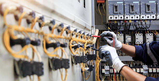 Professional Electrician technician working in Sneads Ferry, NC